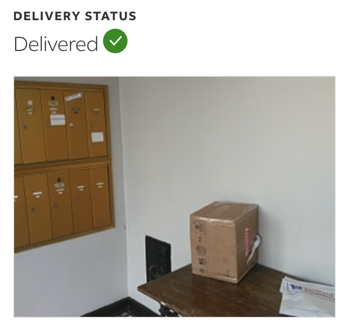 pykster's tweet photo. Hey, @doofood -- Thx for ur great customer service and issuing a refund when my food order arrived warm because @FedEx delivered it TWO DAYS LATE. And their driver couldn't be bothered with the fragile / "this side up" instruction 🤣 https://t.co/fdWzq4tadx