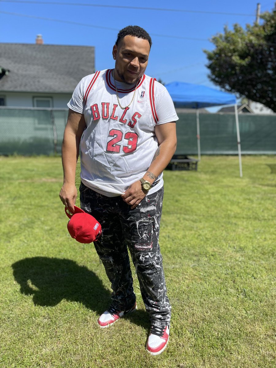 BounceoutBoogie's tweet photo. Blessed to see 23 happy birthday to me🎉🎉‼️ https://t.co/OdSKtSODec