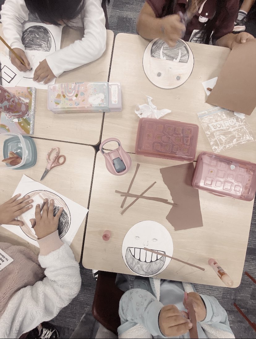 tacoboutkinder's tweet photo. If we had animal teeth!!!! 😂 Love their creativity 💕 @AliefISD @ExplorersCol #animalcharacteristics #science #firstgrade https://t.co/Gadq8snBtl