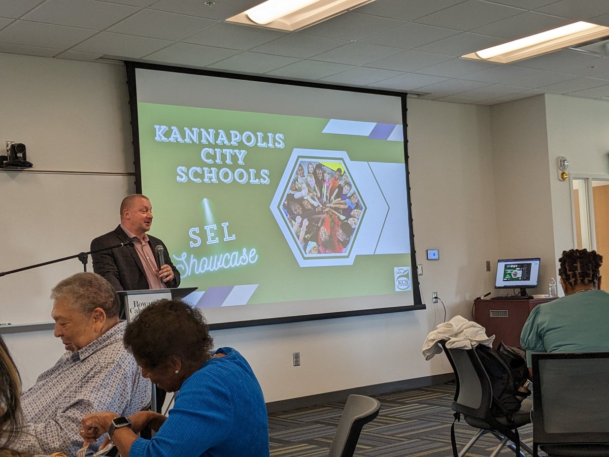 Kelli Antonides tweet media