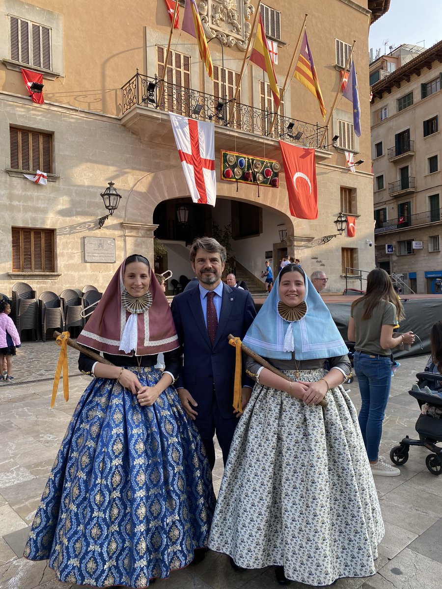 Com a solleric que ha format part de la junta directiva del Col.lectiu de Pagesos del Firó i que ha estat membre de la Coordinadora del Firó és un honor representar al <a href="/ParlamentIB/">Parlament de les Illes Balears</a> en la solemne Investidura de les Valentes Dones i el Pregó que inicia les Festes de Fira i el Firó.