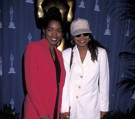 redforjanet's tweet photo. Mother and Auntie real bad! 😭❤️ https://t.co/zJ9V1lRAZy