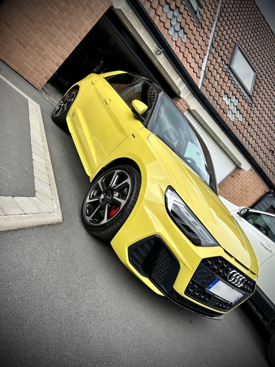 Manon_Bove02's tweet photo. Ma petite bombe 💛 #audia1 #200cv https://t.co/F3hsqWsdpG