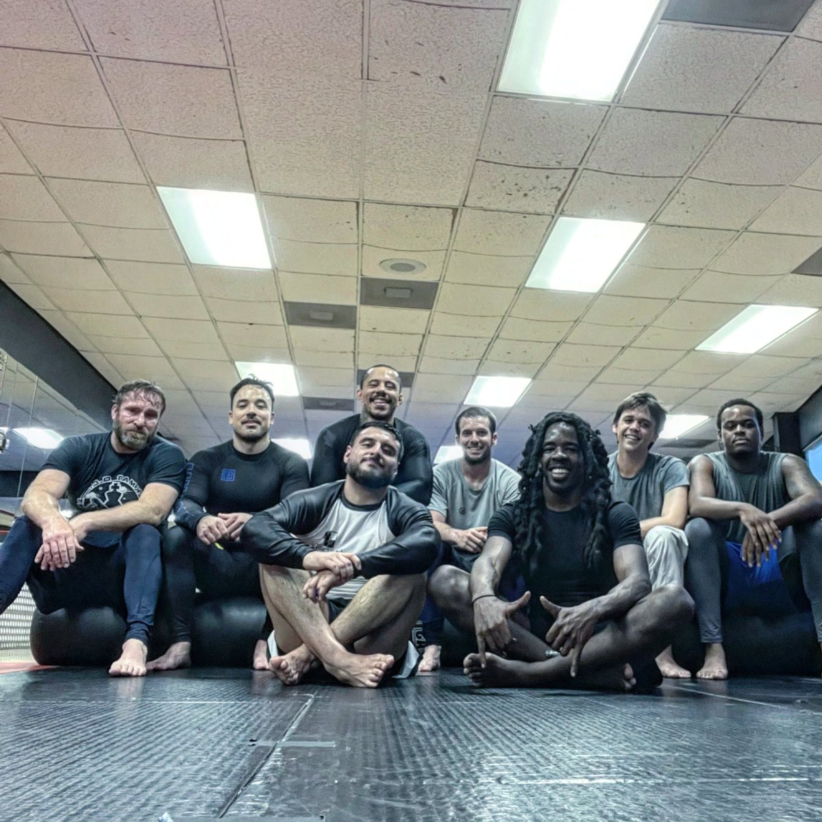 CHECKMATHLBJJ's tweet photo. Nogi Class tonight at 5:30 PM and 6:30 PM - Come and check out! #bjj #jiujitsu #brazilianjiujitsu #nogiclass #grappling #nogi https://t.co/4Dl0qxx8kc