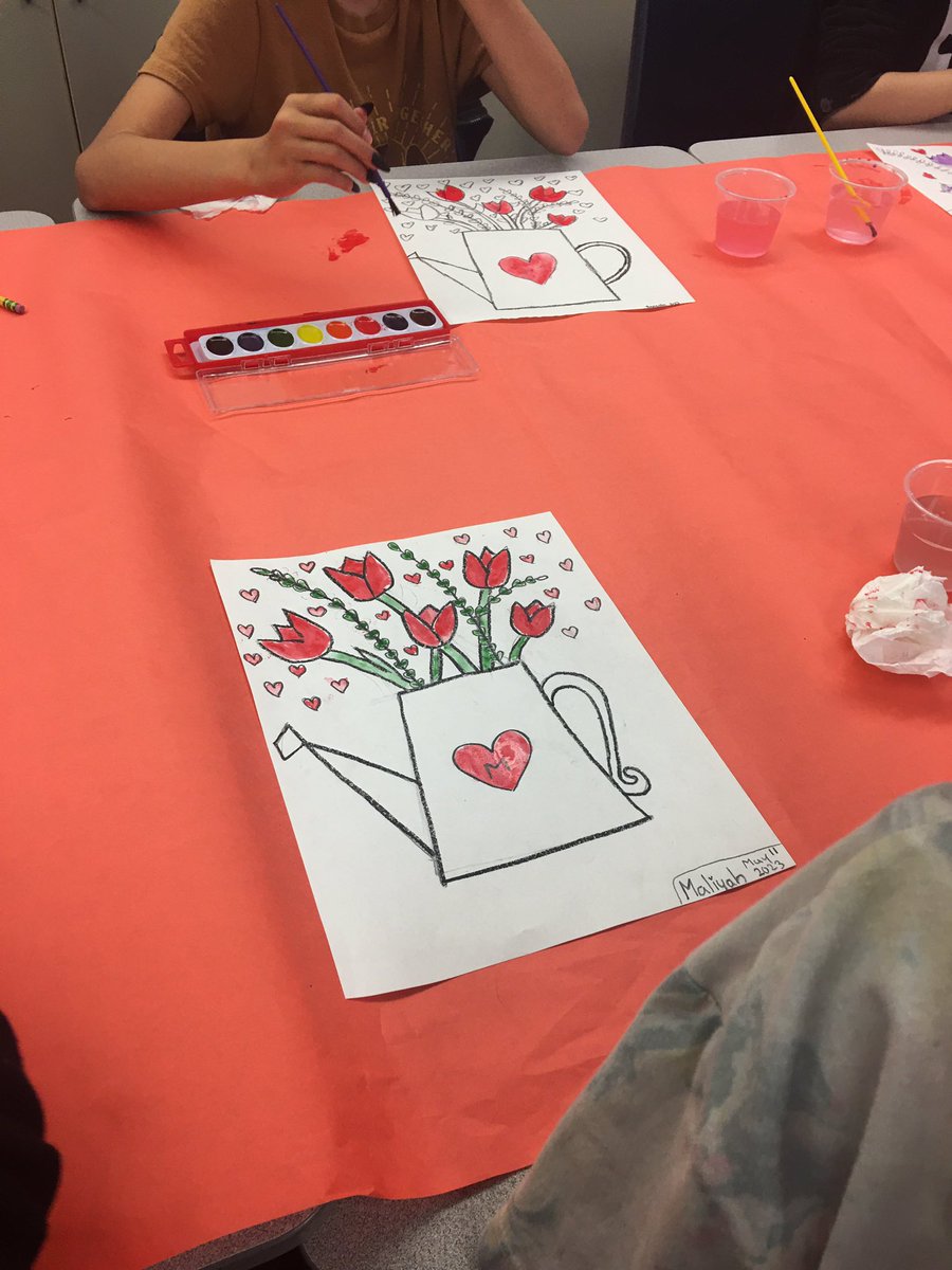 LauraBehrens5's tweet photo. Mother’s Day art project #jmajags https://t.co/8qqqGwi8JS