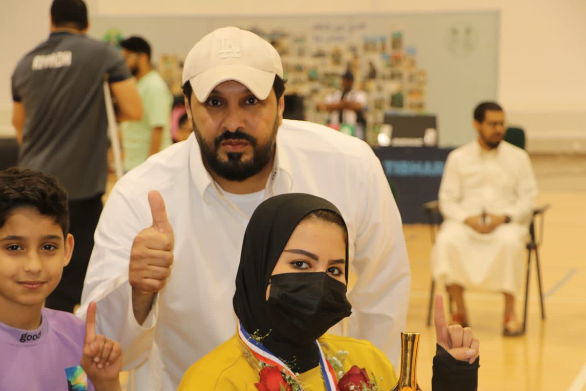 ولله الحمد والمنة حصلت على المركز الاول في اول بطولة مملكة اندية للسيدات البارلمبية من اصل احدى عشر لاعبة 💚💙،الف مبروك لبقية زميلاتي في النادي هاردلك للبقية القادم اجمل لكُن كلي سعاده في مشاركة عدد من الاعبات البارلمبيات تشرفت وسعدت بشوفة الجميع (اول تمثيل لنادي الرياض)..