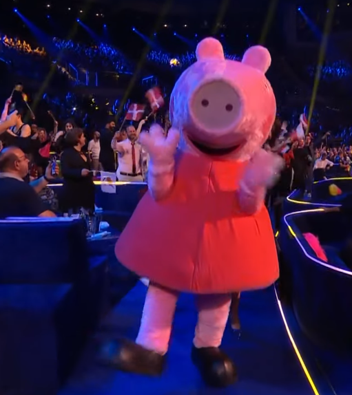 ktoś: wszystkie sny mają znaczenie 

sen:

#Eurovision2023 #Eurovision