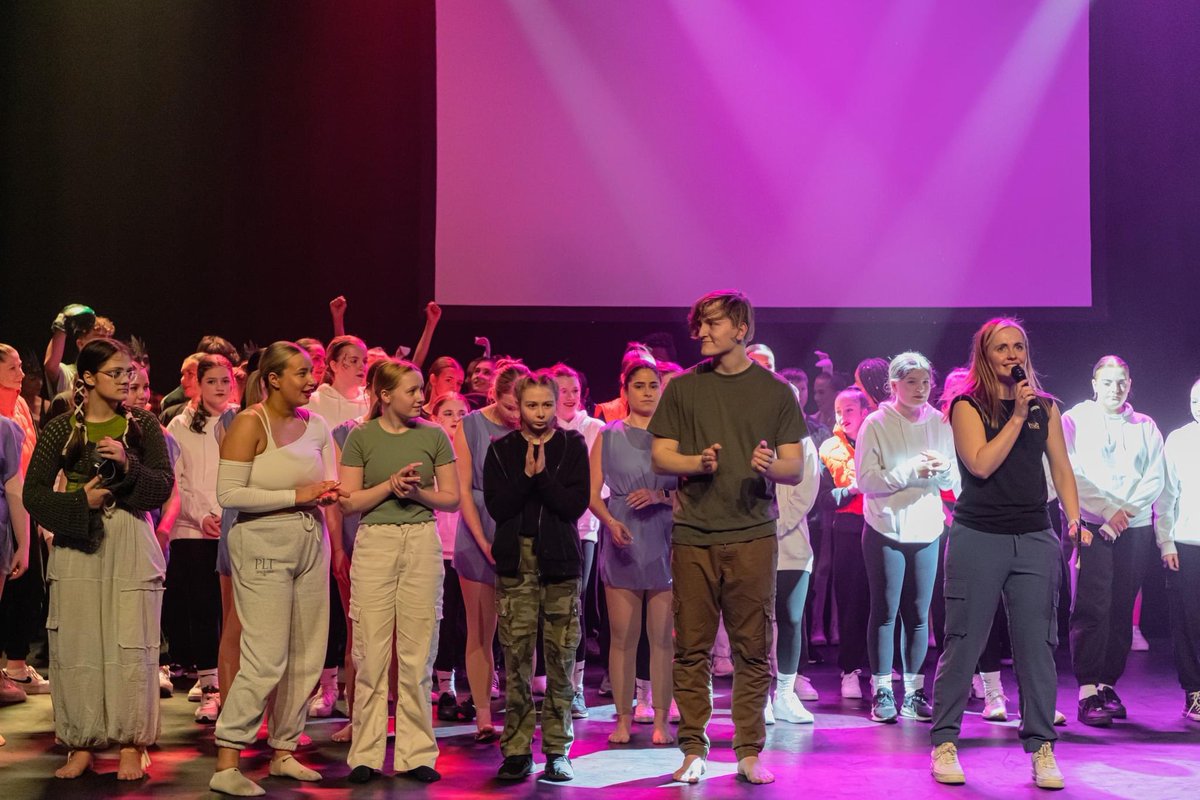 Hub Dance Team tweet media