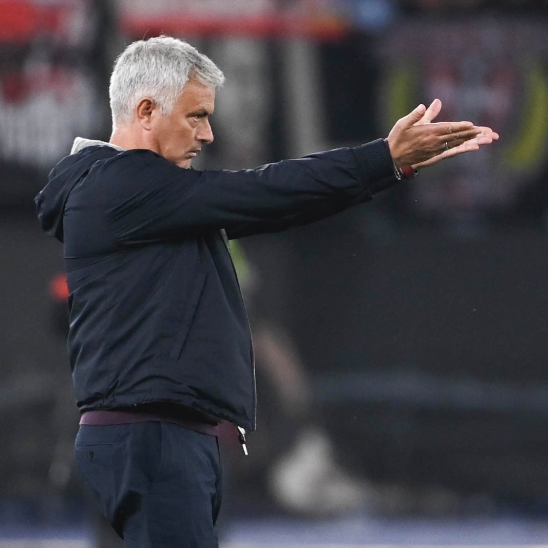 ASRomaEN's tweet photo. Who scored José? 😉 

#ASRoma #UEL #RomaBayer https://t.co/MWjAosuT4n