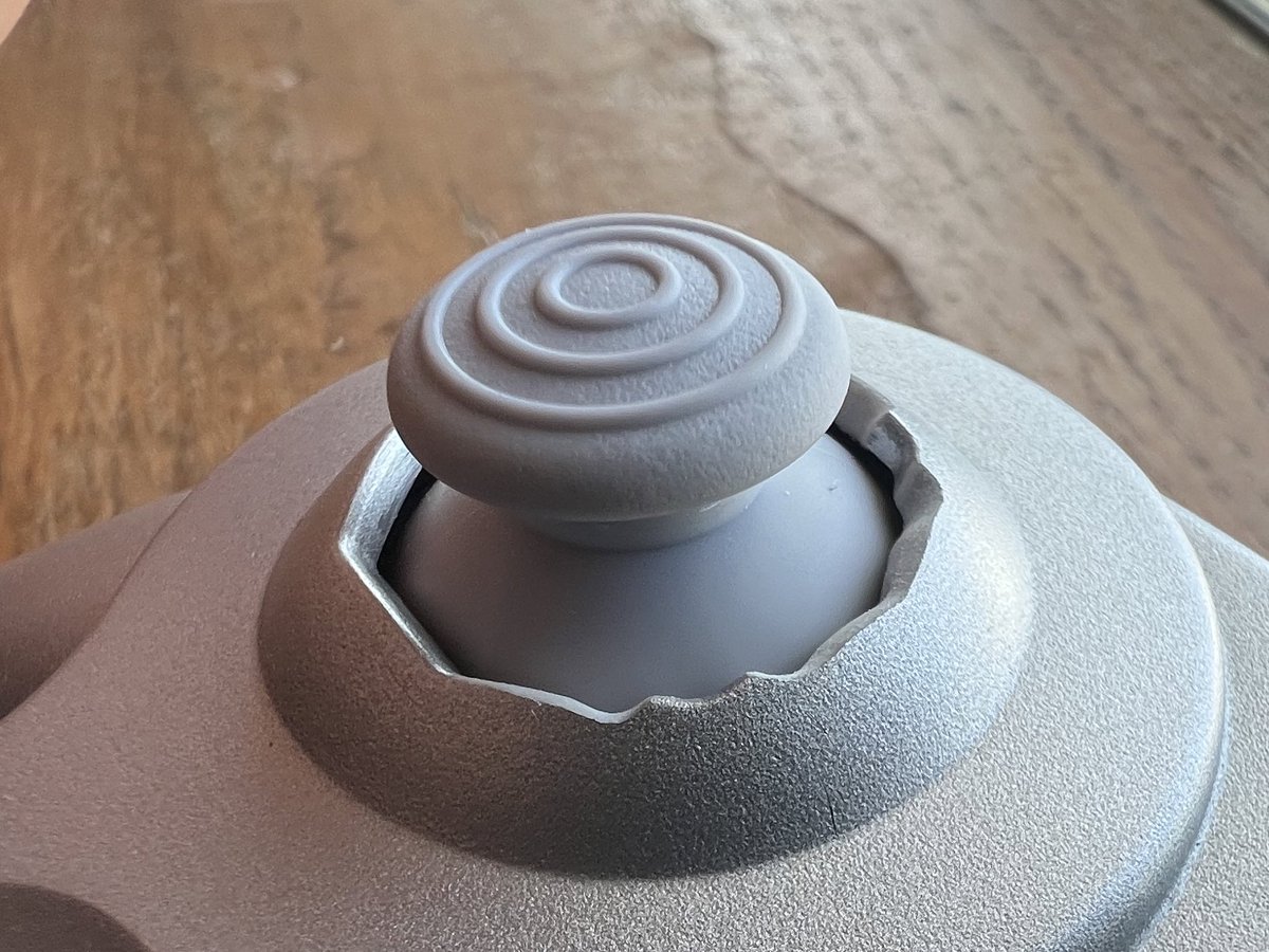 Silver Shell 🐚 Giveaway

RT to enter, winner announced Sunday.