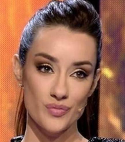 #SVGala11 
Sed sincer@s , está haciendo Adara buen concurso ?
♥️ Si
🔄 No