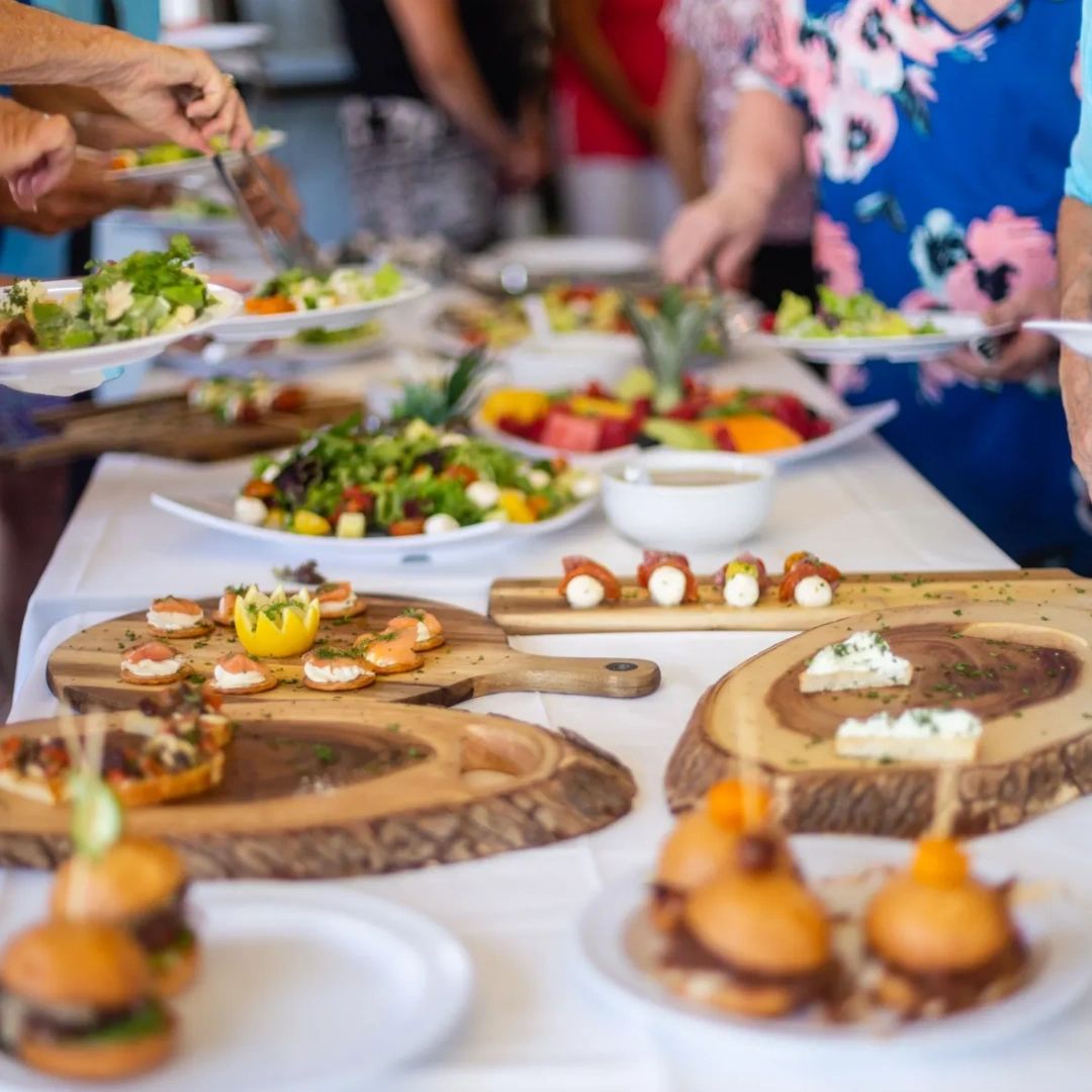 1stclasscater's tweet photo. Whether you're planning a 50th anniversary, a birthday bash, or a business luncheon, we have the culinary expertise and creativity to make your event truly special. Contact us today to request a quote, and let us help you bring your vision to life! #FirstClassCatering #PalmDesert https://t.co/6D6BX1mGU5
