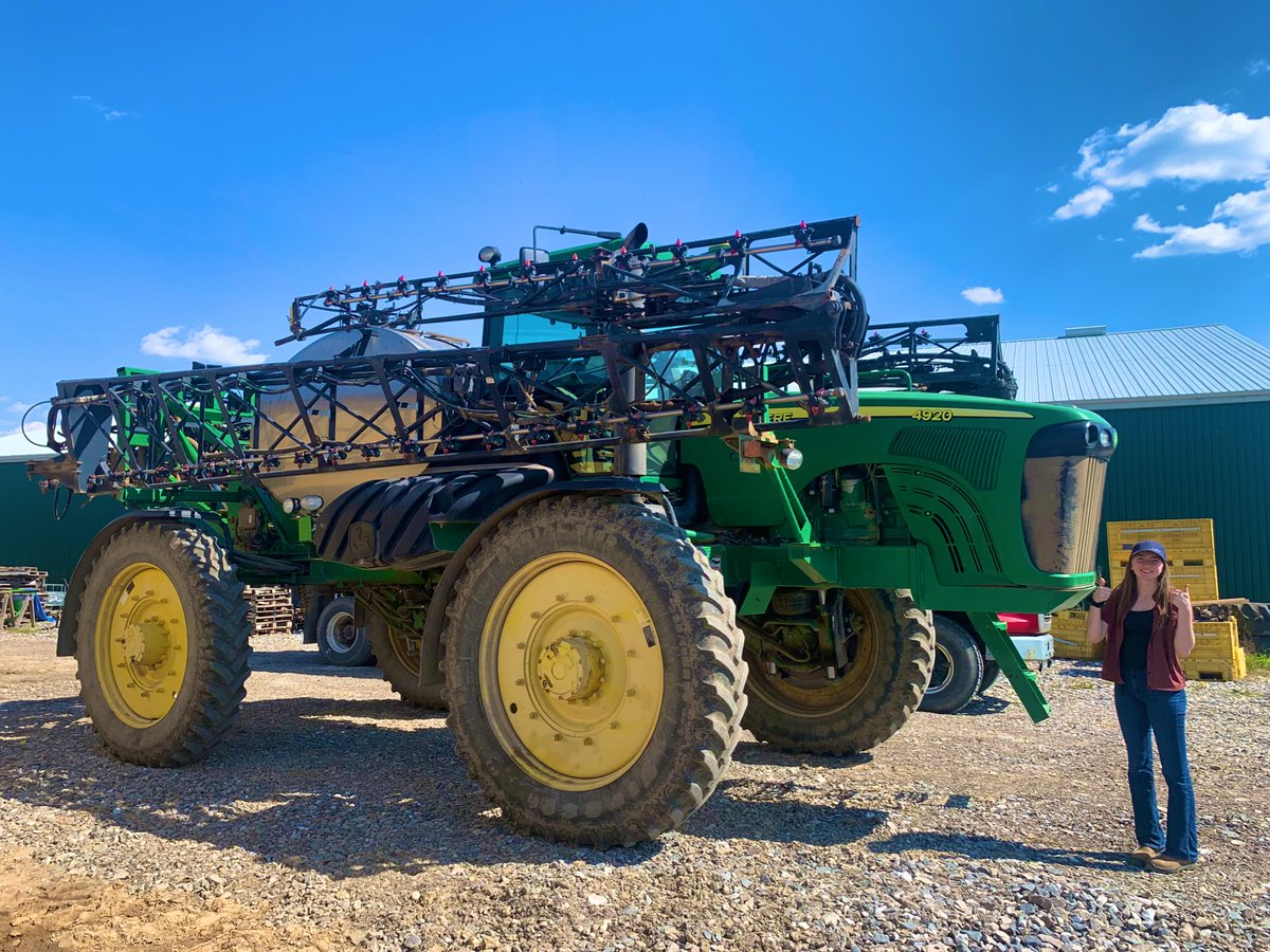 ☀️With warm weather brings more large equipment on the road…remember to slow down, give space, and share the road with farm equipment. Everyone deserves to get home safely! #ontag #plant23  <a href="/syngentacanada/">Syngenta Canada</a>
