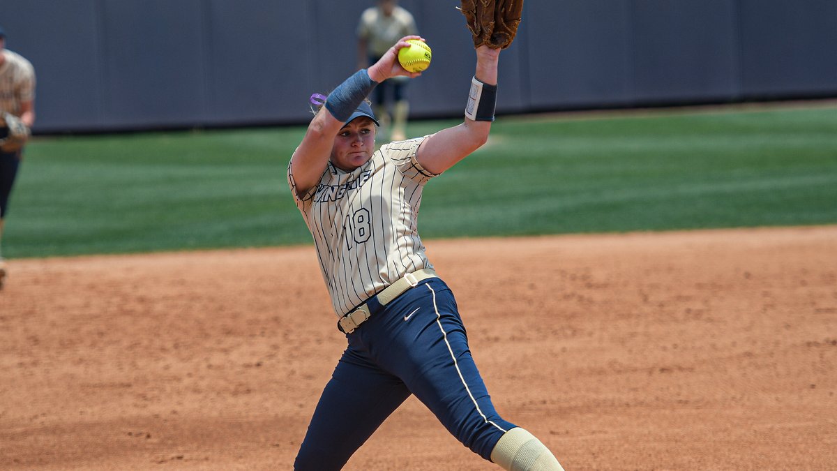 WU_Bulldogs's tweet image. Raechel Cutcher took a perfect game into the 7th inning in a 1-hit shutout to lead #17 @WingateSoftball to a 2-0 victory in the NCAA Tourney opener!!

Hali Scott drove in both runs on the day!

'Dogs back at it Friday at 10:30!

Recap | bit.ly/42MFtCP

#OneDog