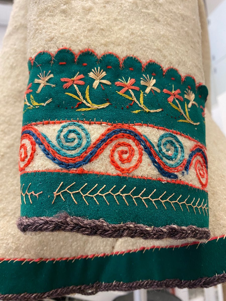 ChicagoMuseum's tweet photo. CHM senior conservator Holly Lundberg & mount maker Michael Hall carefully assess a Polish Highlander jacket in the CHM conservation lab. Take a close look at this jacket & so much more when "Back Home: Polish Chicago" opens on Sat., 5/20. https://t.co/Fxm73kzv5J #BackHomeCHM https://t.co/3FrFv1l4mS