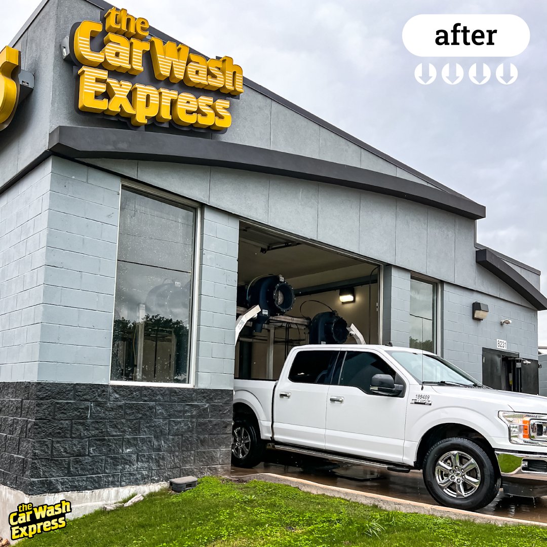 thecarwashexp's tweet photo. Washing your vehicle just once a week can help prevent damage from environmental contaminants. Check out the Before and After of our customer's truck, which needed a good wash! 

#beforeandafter #carwash #cleancar #expresswash #sanantonio #thecarwashexpress https://t.co/9gv2hZR3ti