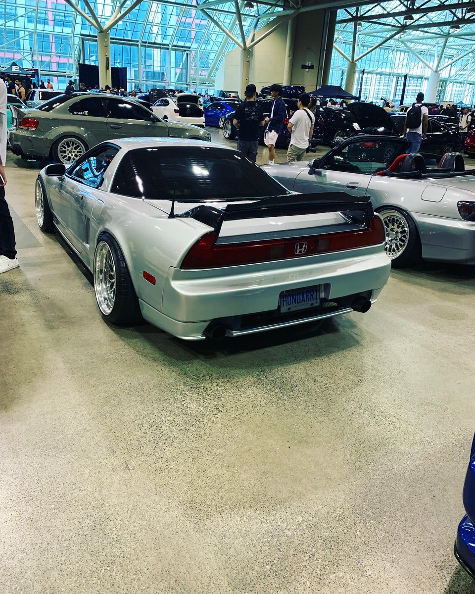 _Mypafway_'s tweet photo. Silver Acura NSX at Import Fest. Β Does the current NSX Type S hold a candle to the older gen NSX Type R? What do you think?
#Mypafway #autoparts #carparts #imports #carparts #caraccessories #aftermarket #acura #nsx #typer #types #importfest #carshow #stance #stancenation https://t.co/xAXPyTvntR