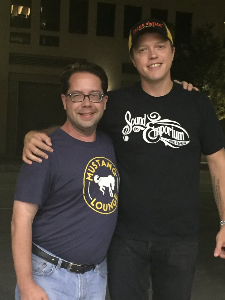 sforceROCKER's tweet photo. @JasonIsbell @acllive Seen you enough to know the #400unit doesn’t take requests except when they do. 😉 It would be epic great if you snuck in “They Wait” from that epic documentary - surprise everyone - just once before leaving town… will be there all 3 nights. #peace #ji400u #weathervanes https://t.co/Kzh7VclTNV