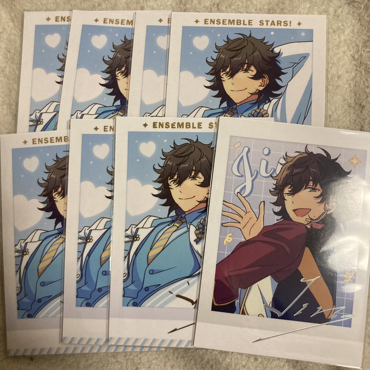trrr_hid's tweet photo. 【譲渡】あんスタ 中国 3、4周年ブロマイド
譲: 陣 章臣
求: それぞれ纏めて1600円＋送料または凛月、零 https://t.co/hDIXk1yYM5