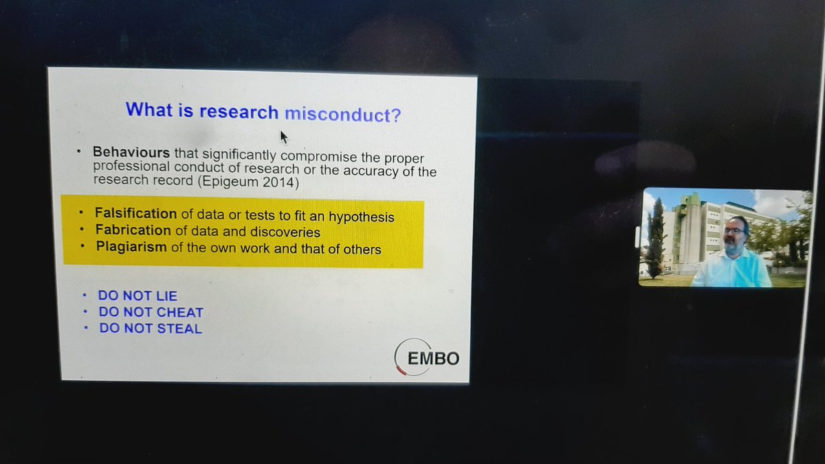 VicenteRubioSci's tweet photo. Thanks @LluisMontoliu for the fantastic training in #Ethics and #Research_Integrity provided on-line to our @episeedlink Fellows.
Take-home message:
Be a good person, citizen and researcher ;) #MSCA https://t.co/VlnCyitCtF
