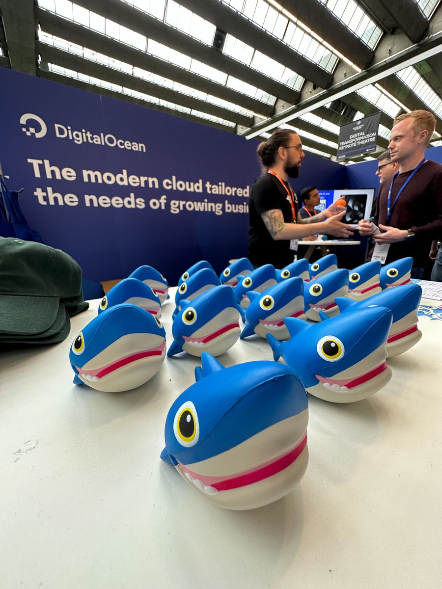 digitalocean's tweet image. 🐬 Our team had a great time meeting and chatting with attendees at the @CEEFrankfurt!

🙏 Thank you to all the attendees for joining our Happy Hour. We had a blast!

💙 We loved the energy in Frankfurt, and excited for the next event!

#CloudExpoEuropeFrankfurt #CEEF23