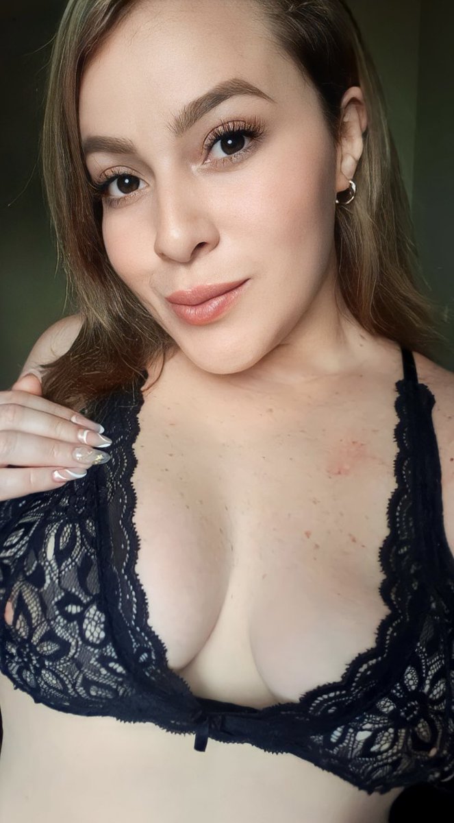 blanquitamodel's tweet photo. Buenos días mis príncipe 👑 
CUENCA📍
Contáctame:0984518061📲 https://t.co/arP9oHvxio