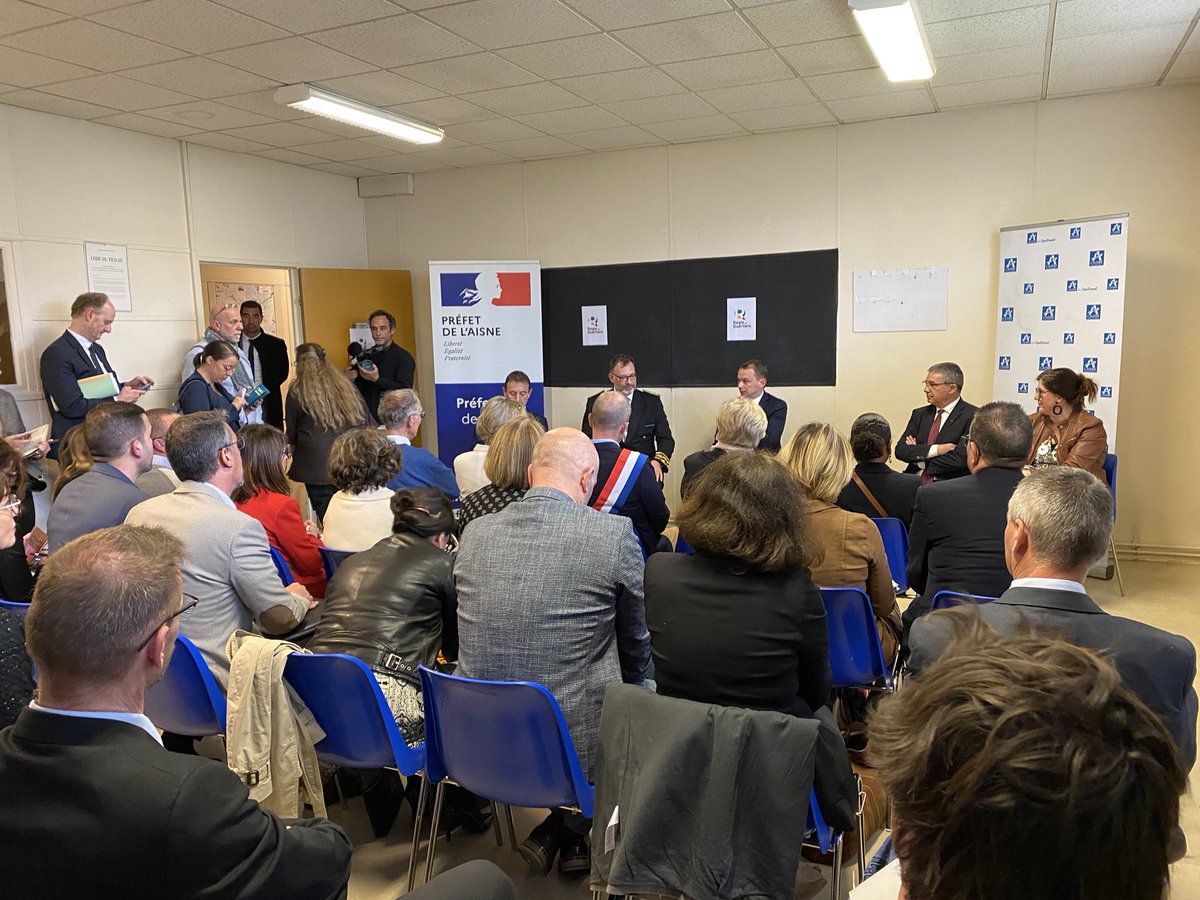 olivierdussopt's tweet photo. 📍🇫🇷 Je suis aujourd’hui en déplacement dans l'Aisne, à la Régie de Quartier de Laon, une des 4000 structures de l’Insertion par l’Activite  Économique.

➡️ J'ai annoncé une rallonge budgétaire de 134 millions d'€ pour l’IAE sur 2023 dont 21,8Md’€ pour les Hauts-de-France. https://t.co/yGIqzsF0cb
