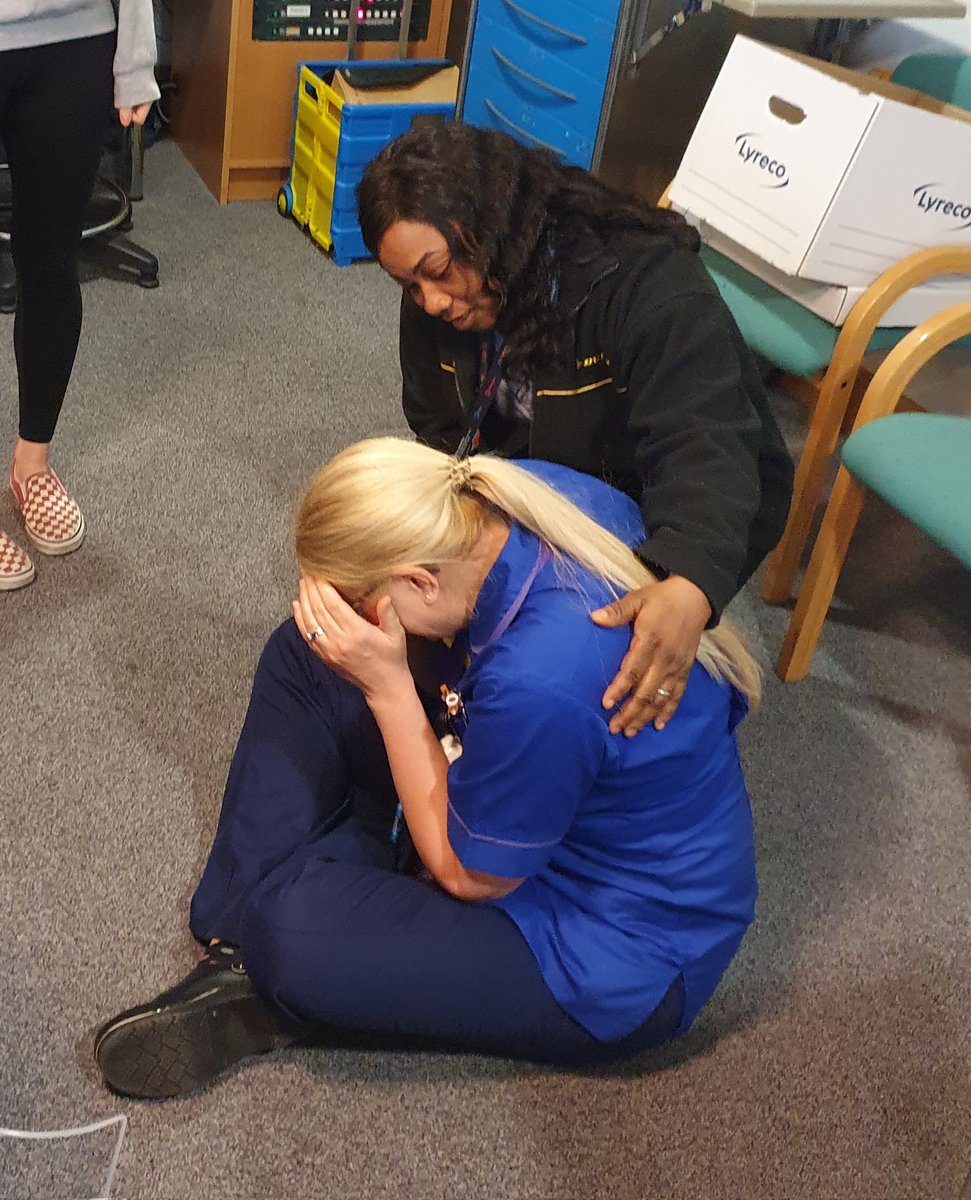 A little role play, caring for family during end of life #caring #compassion #quality care #neurostudyday #criticalcare <a href="/melissacondley/">melissa condley</a> @LaurenPDN_ICCU <a href="/RWT_NHS/">The Royal Wolverhampton NHS Trust 🏥</a> <a href="/anna1will/">Anna Williams</a> <a href="/jenniel29821472/">jennie lewis</a> <a href="/emmabak91499356/">emma baker</a>