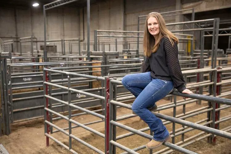 WTEnews's tweet photo. Sarah Behrendsen has set a high bar for students in the Agriculture and Equine Pathway at Laramie County Community College. She was recognized with the annual @LCCC Stalcup Excellence Award, and applauded for her positive attitude and strong work ethic. https://t.co/QoycE3grMY https://t.co/2cIUVLrgZ3