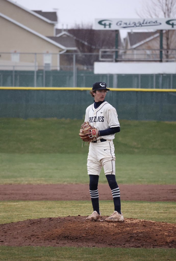 GageOlsen9's tweet photo. Pitching stats after Region, (had an injury early in the year resulting in less innings)
• 31.0 IP • 2.93 ERA • 6-0 • 59 SO • 22 H • 13 ER • 10 BB • 
@PBR_Utah @J_BERG805 @SLCCCoachG https://t.co/IDZ5dXcvnM