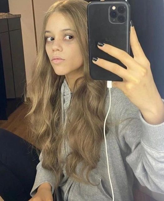 JennaScared's tweet photo. Blonde Jenna... excuuuuse me?? π₯Ή
(and the freckles π€)
#JennaOrtega #WednesdayAddams #GoodyAddams https://t.co/dVHyAhc6wl