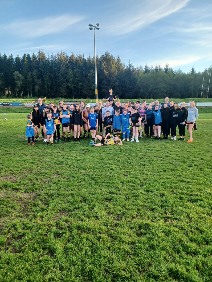 @EKRugbyAcademy @ekrfc @EkrfcT @PapaJohnsUK #tartantouch @Scotlandteam #everyonesgame 
A great turn out again tonight for Tartan Touch. If you ve missed the fun the last two weeks , join in next week!!