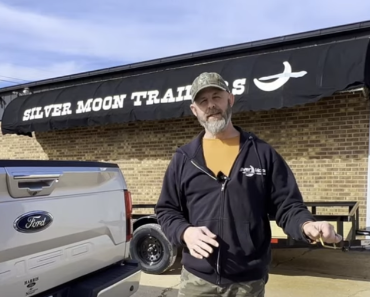 SMoonTrailers's tweet photo. If you're planning to tow a trailer behind your vehicle, you need to know how to properly hook it up. Whether you're towing a boat, RV, or cargo trailer, it's important to follow the correct steps to ensure a safe and successful journey. https://t.co/y5YL8wjBAw https://t.co/6k3AhyekjU