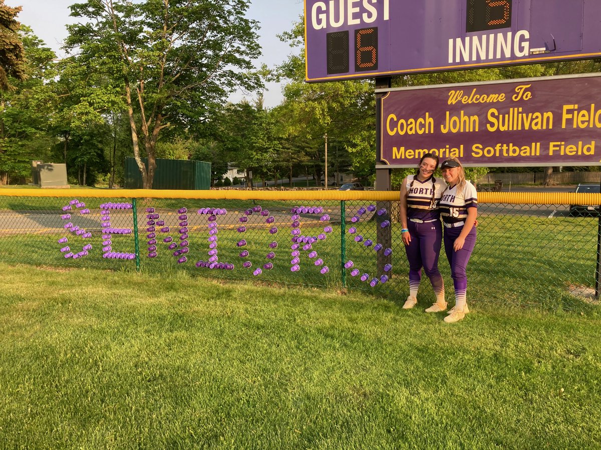CHSNAthletics's tweet photo. North Varsity Softball defeated Suffern on Senior Day! Congratulations Jenna Hill & Brianna Krinsky!
🥎Jenna Hill 4-4 3B, 2B, BB, 4RBIs 3RS
🥎Marlee Levin 3-4 2R-HR 2B 4RBIs 4RS
🥎Julia Ruzzi 3H 4RBIs
🥎Campbell Barrett 3 Hits
🥎Siena DeCicco 3 Hits
AWESOME!🙌🥎💜🥎🙌
#RAMazing https://t.co/j3kosj9s6t