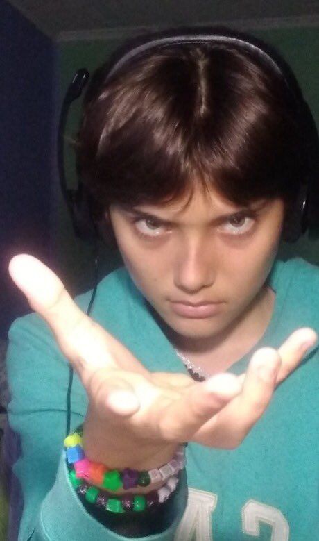 Hellish_Simp's tweet photo. @icoartt YES!! Gimmie👹 https://t.co/FuLlNUVcTr