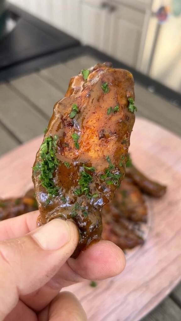 Want one of these Merman Chicken wings? Well, this recipe is 1 of 100 recipes included in my new book The Ultimate Big green Egg Cookbook available now. Go to biggreenegg.com to order yours!

Ingredients:
2 pounds chicken wings
1 bottle of Sweet… instagr.am/reel/CsG6I6yvl…