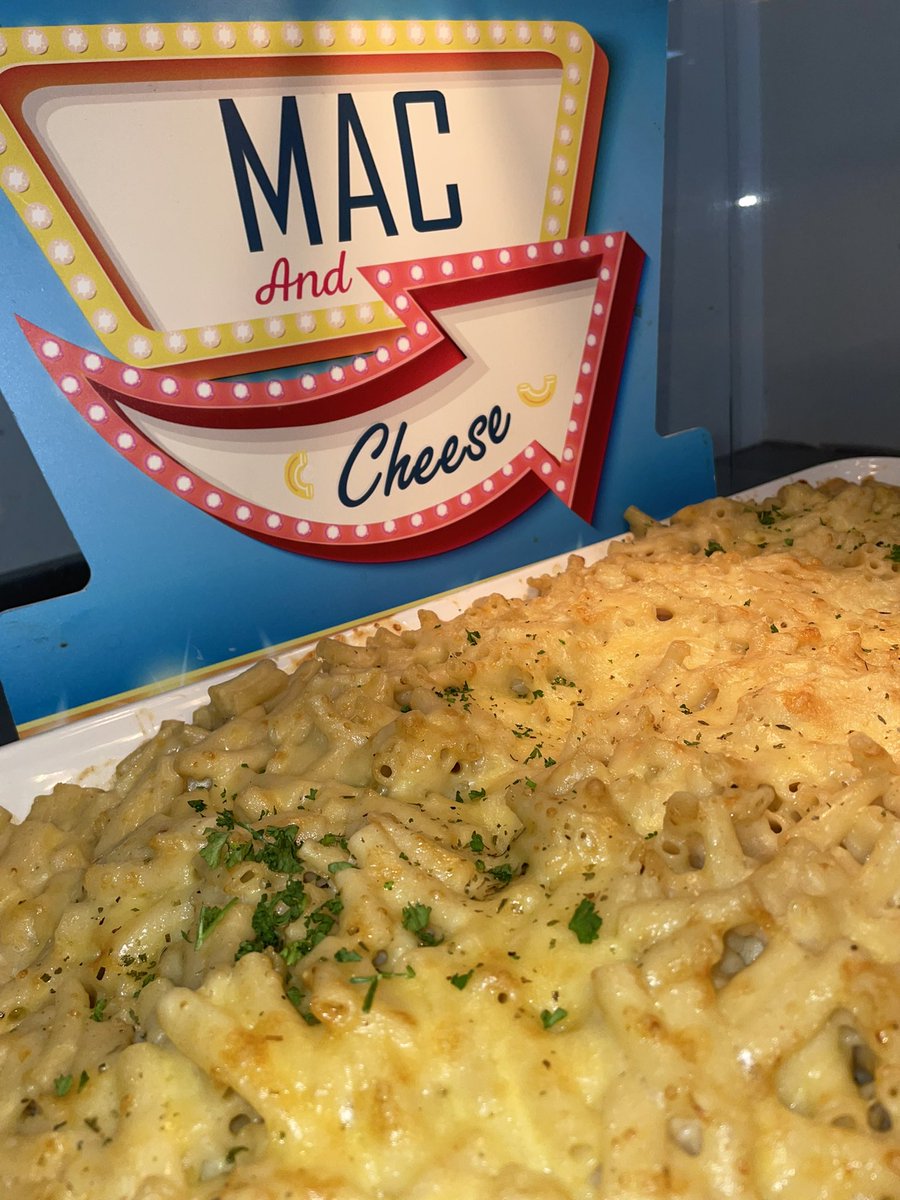 ColinPort1's tweet photo. Letโs bring out the Mac Cheese ๐ง so we did ๐๐๐๐๐
@McrAcademy @UltCaterlink
#caterlink #lovesirmaccheese ๐ฅฐ
Got chatting with some pupils today who are loving the food so heart warming to hear from the younger generation ๐ฅฐ๐๐ https://t.co/KYts2Md3YV