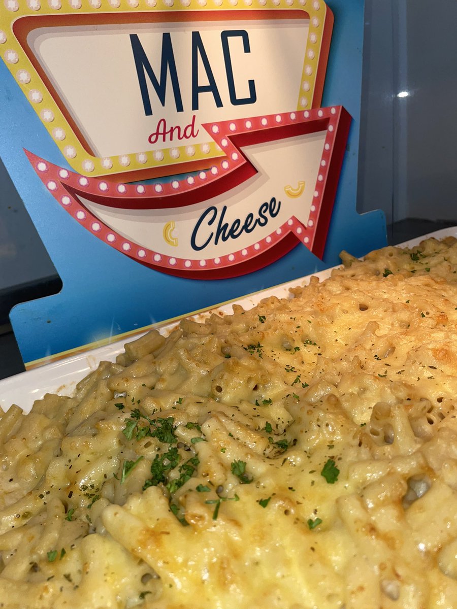 ColinPort1's tweet photo. Letโs bring out the Mac Cheese ๐ง so we did ๐๐๐๐๐
@McrAcademy @UltCaterlink
#caterlink #lovesirmaccheese ๐ฅฐ
Got chatting with some pupils today who are loving the food so heart warming to hear from the younger generation ๐ฅฐ๐๐ https://t.co/KYts2Md3YV