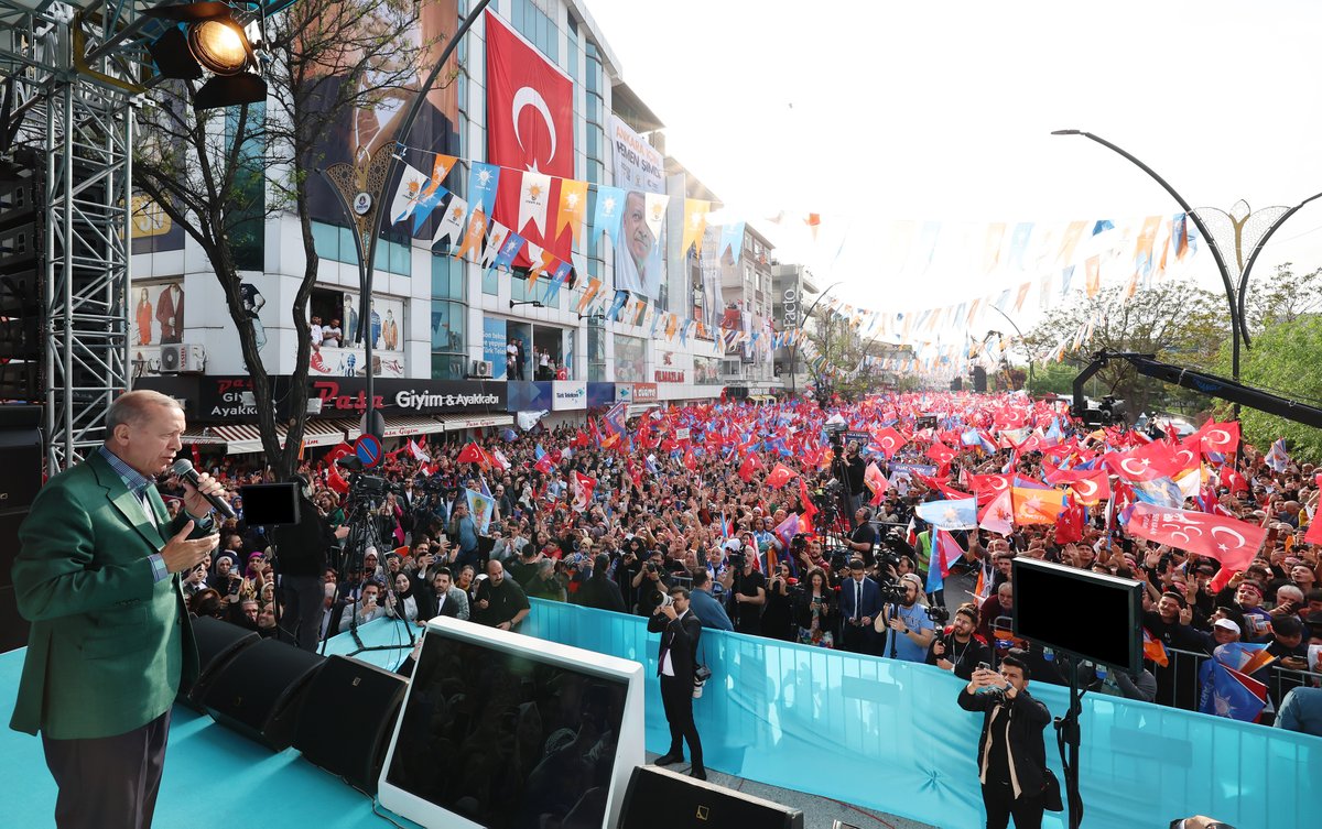 RTErdogan's tweet photo. Muhteşem Sincan! Teşekkürler Sincan! 🇹🇷 https://t.co/72mWQVg89Q