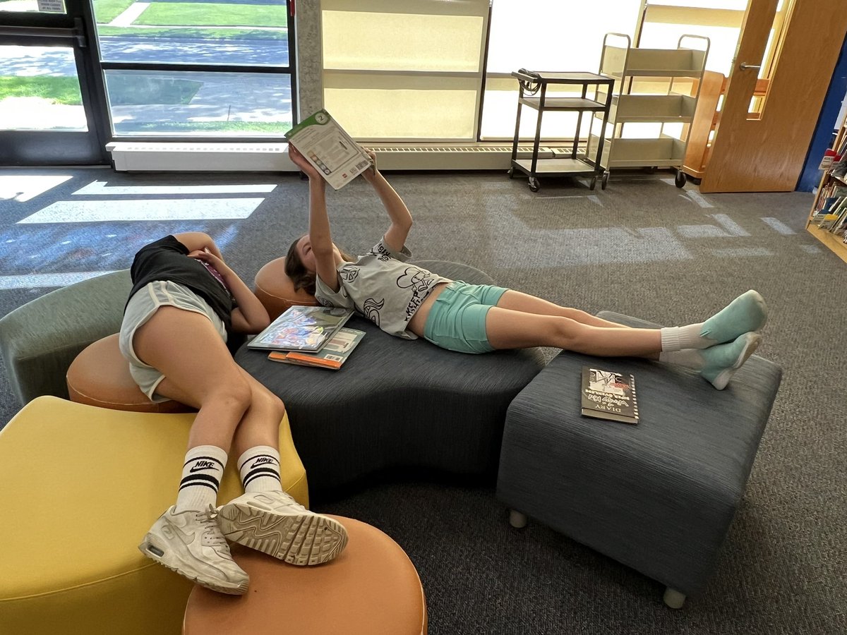 It’s a great day to read in the LMC! <a href="/WindsorWildcats/">WindsorWildcats</a> <a href="/ConwayKids25/">Michelle Conway</a>