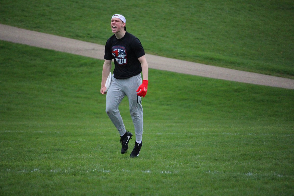 SPOpenUltimate's tweet image. It&apos;s game day!  Come cheer us on tonight at 6 when we take on Oregon on the field behind Central Heights Middle School.  We&apos;ll also recognize senior Sean Gillett for all he&apos;s done for our club over the years!  #spunited #sunprairieschools