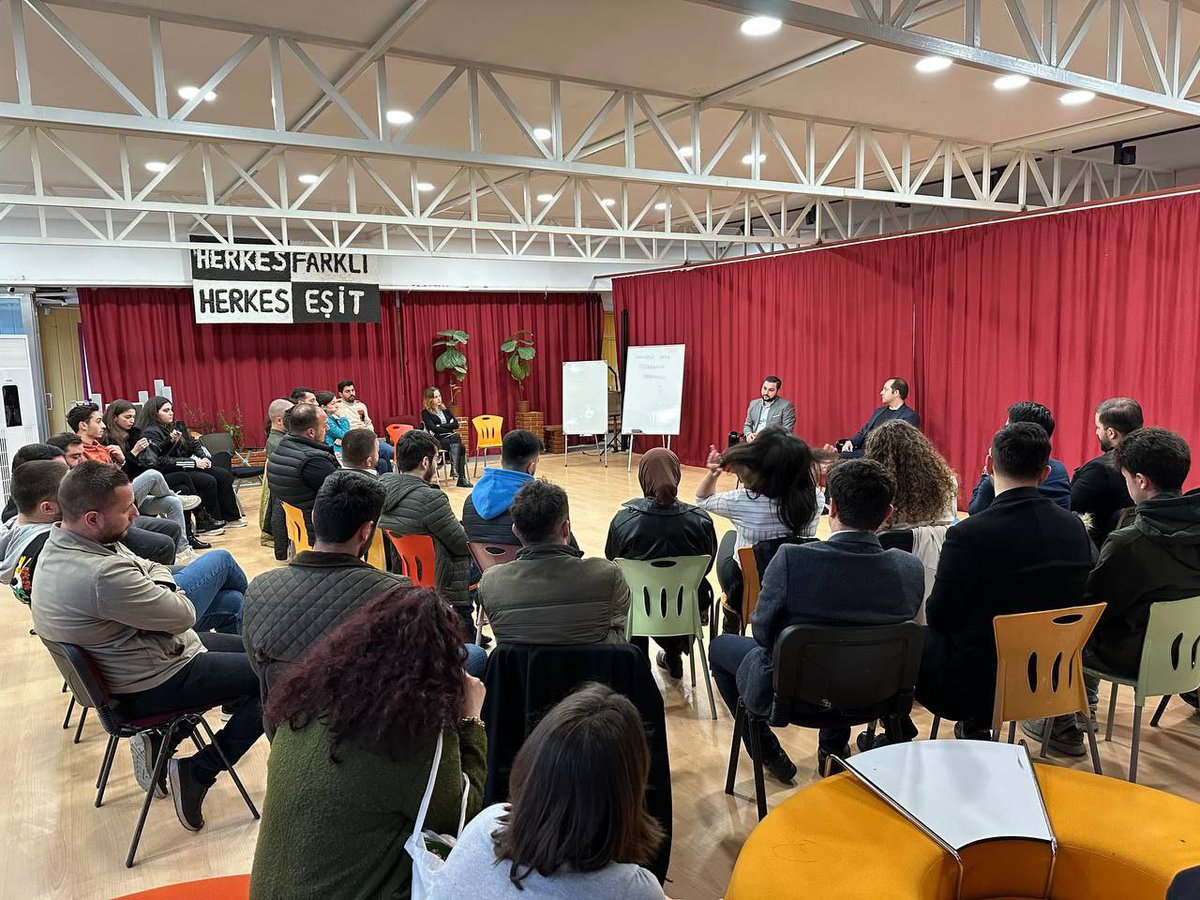 📍İğne Deliği Gençlik Merkezi

‘Sansürsüz Masa’ programında genç kardeşlerimiz ile bir araya geldik, sorularına cevap verdik, eleştirilerini not ettik.

Gençliğin enerjisini, heyecanını meclise taşıyacağız inşallah.