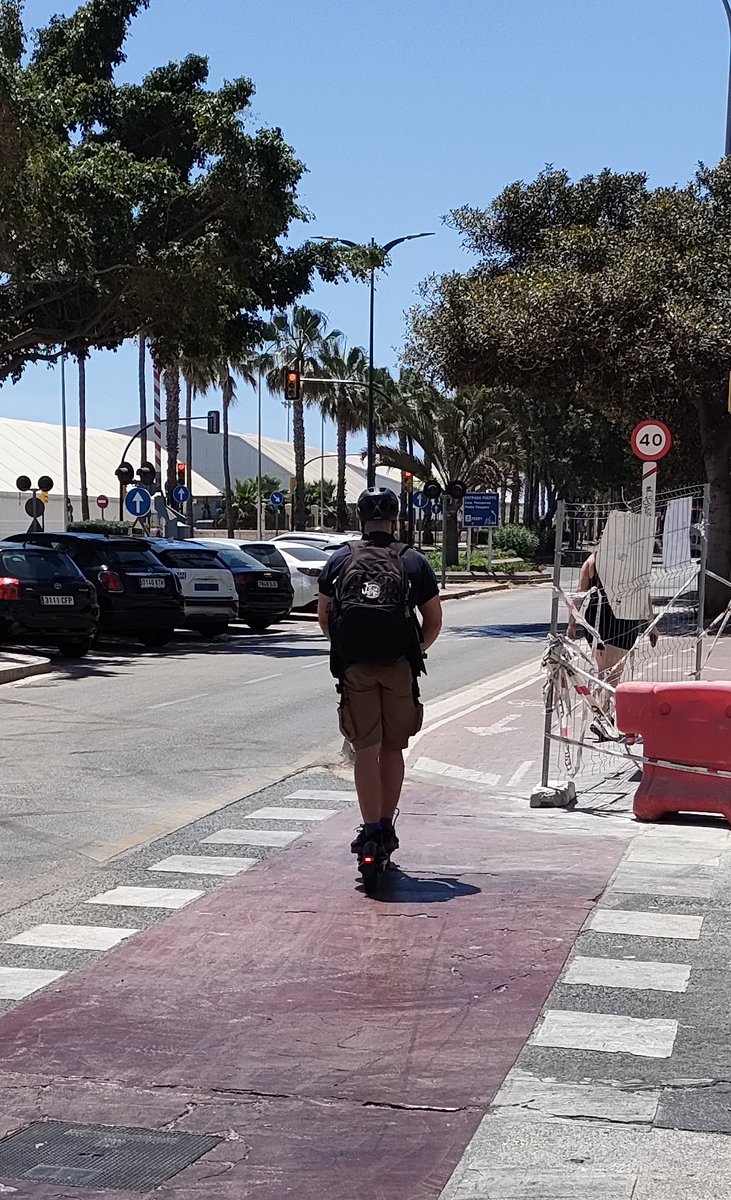 El primer corte lleva ya más de dos semanas así, el segundo ha empezado hoy ¿Cuánto durará? 
No es serio <a href="/movilidadmlg/">Área de Movilidad Málaga</a>