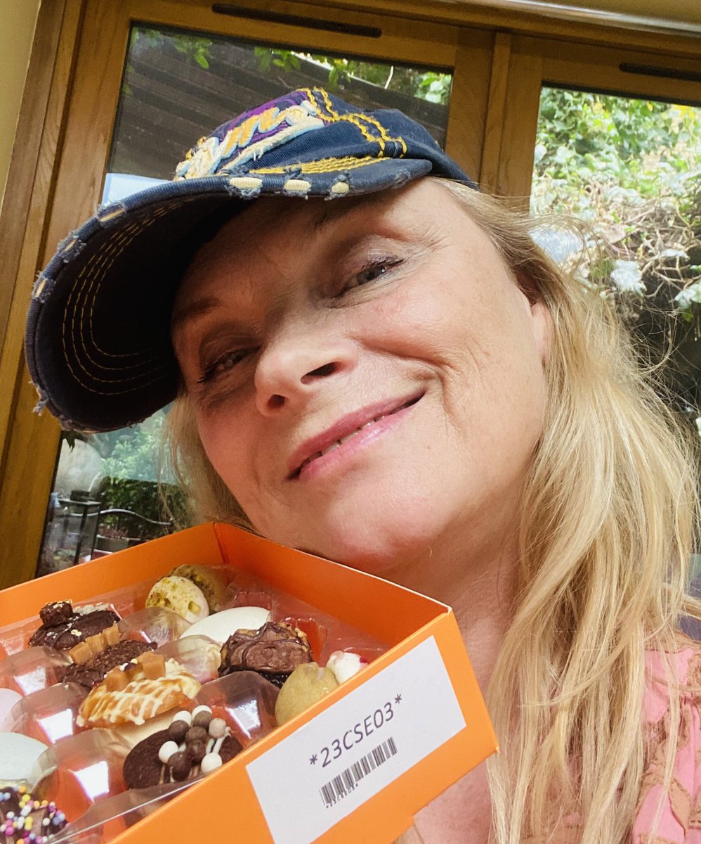 LiverpoolGirl72's tweet photo. Thank you Lauren and Vanessa! Publication day celebration teeny cakes from #cutterandsquidge.
My new book The Orphans From Liverpool Lane out today on Kindle and Audible. https://t.co/cZdxAV9PxL. https://t.co/RwRzBlbi7b