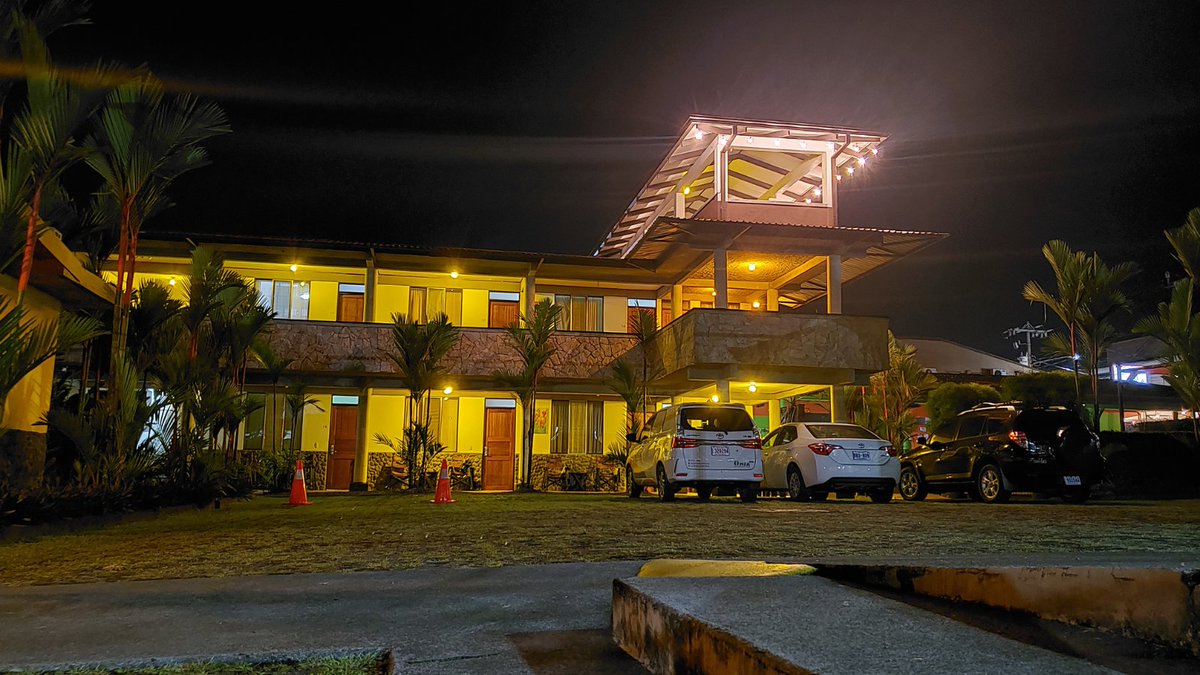 SanBoscoInn's tweet photo. Tiempo para descansar seguro! | Time to rest for sure!

#WhatsApp: https://t.co/rxHKvaMwez
#BookNow: https://t.co/pf4wVcpWNB

#CostaRica #VolcánArenal #ParqueoSeguro #WiFiGratis #AguasTermales #LaFortuna #ArenalVolcano #FreeWiFi #HotSprings https://t.co/4EEnWUFZ5Z