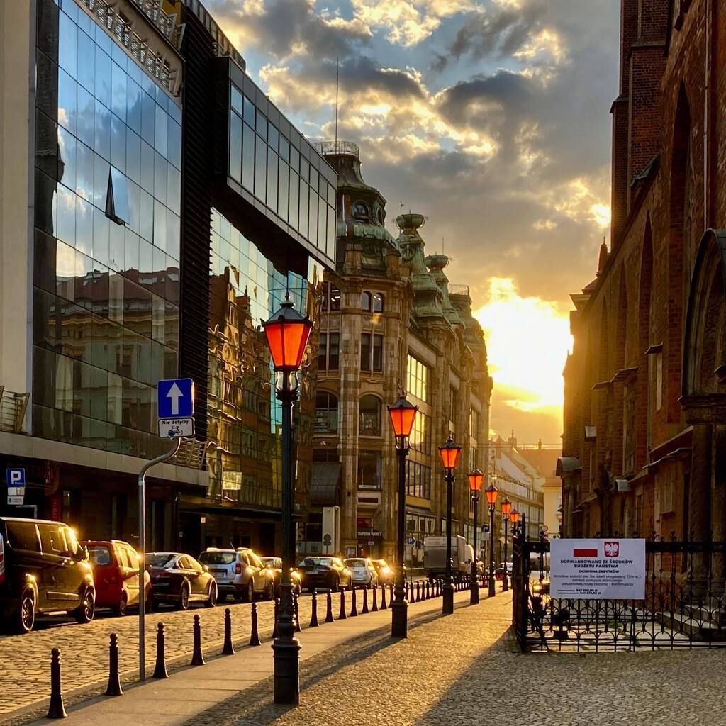 PrzystanekD's tweet photo. 📷 Wojciech Głodek
#przystanekd #visitD #wrocław #wroclaw #wroclove #wroclovers #visitwroclaw #przystanekdolnyslask https://t.co/pAynN3kmO1 https://t.co/s2WAAtlR1l