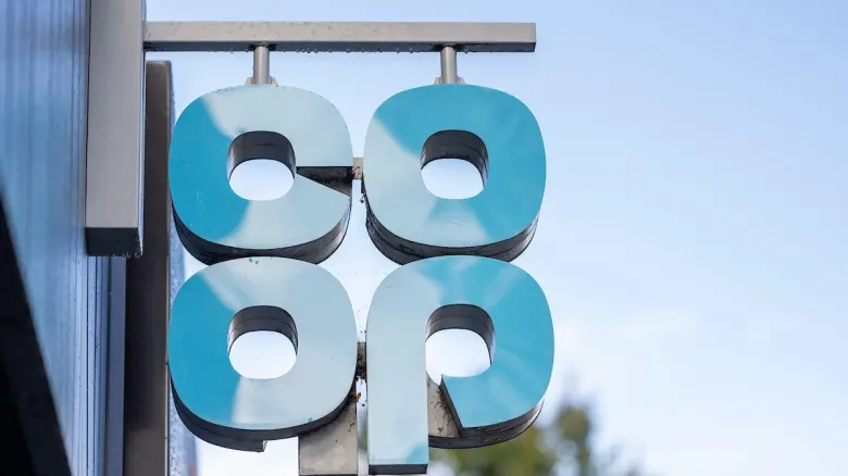 MariaCMannan's tweet photo. Voting closes on 15 May for our @Coopuk AGM and elections. If you're eligible, and you've had your voting pack, make sure you vote! More info here 👉 https://t.co/60qxrNRIIB https://t.co/hGbuWKhpRV