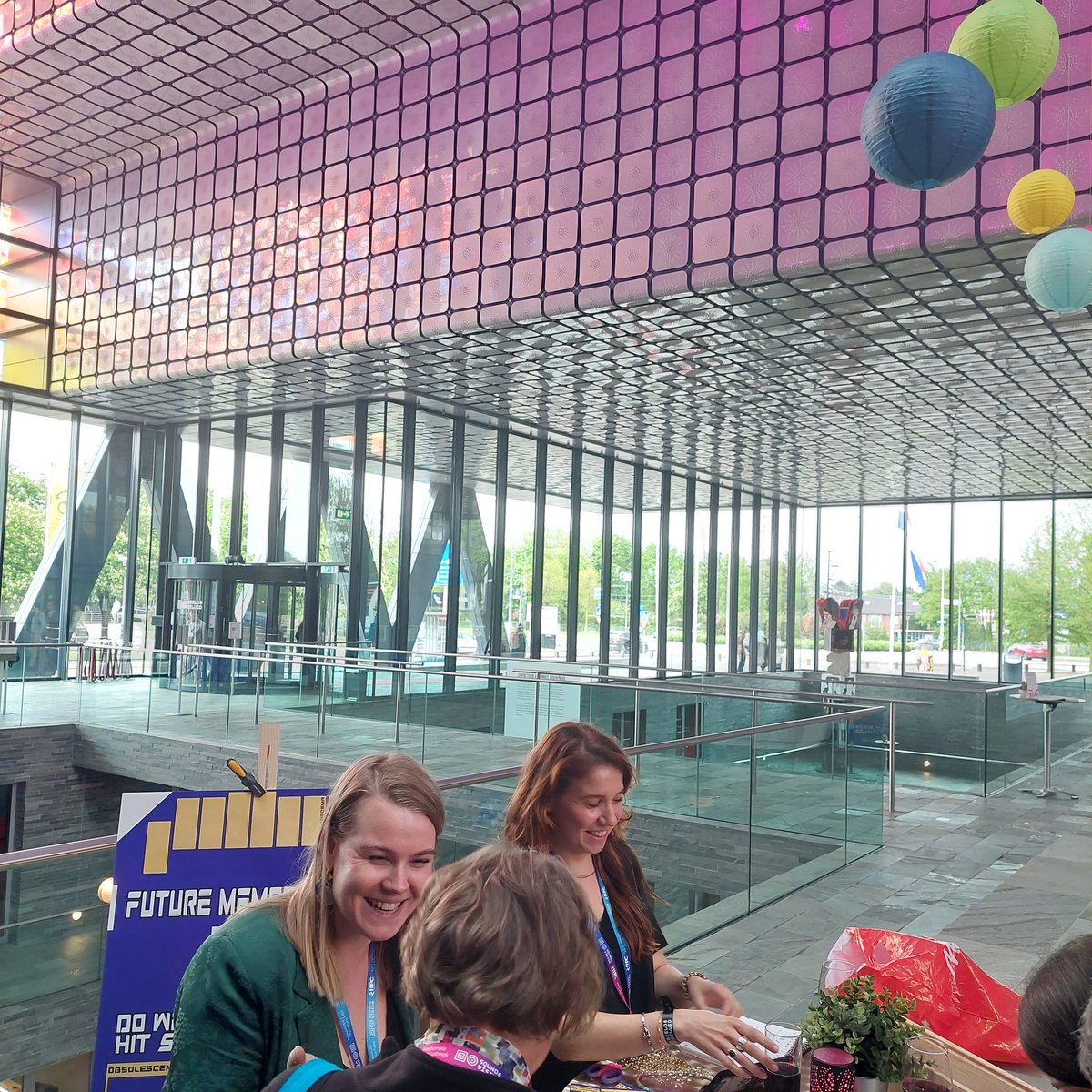 Susan Aasman tweet media