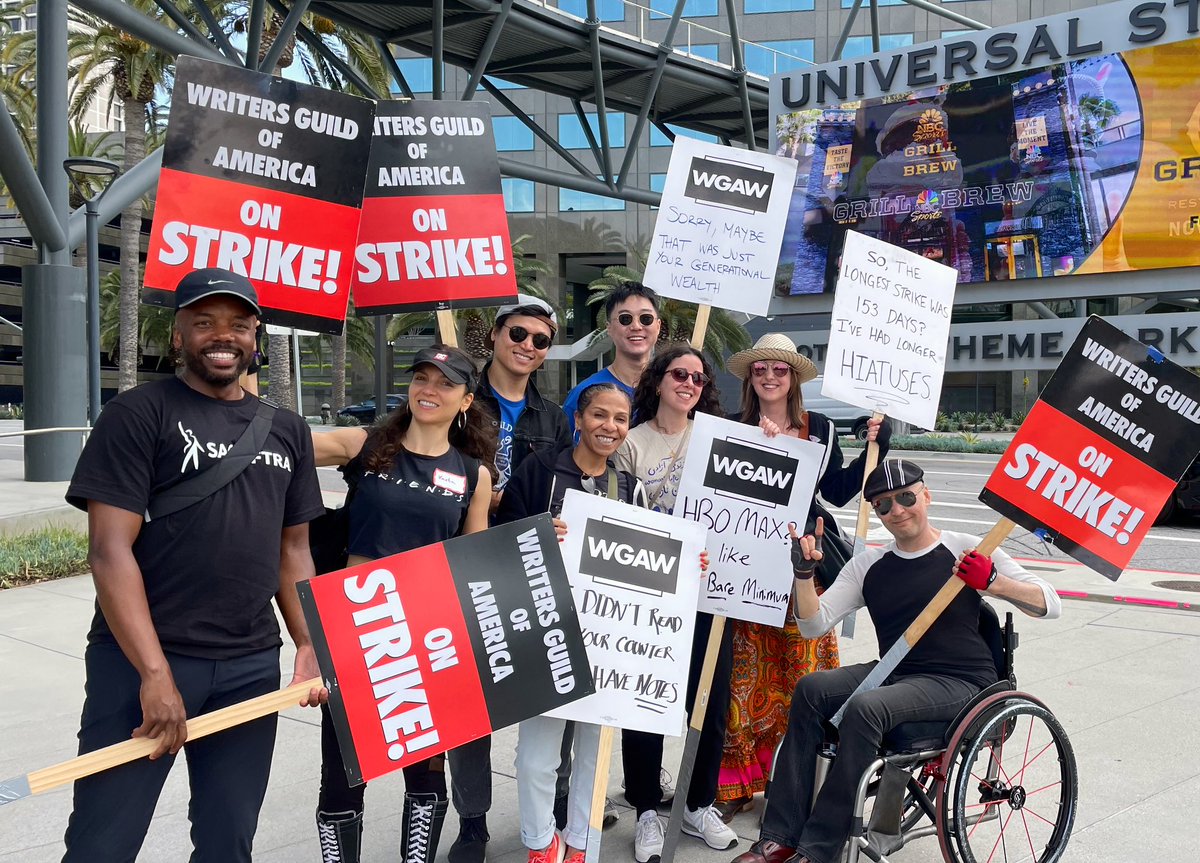 With my <a href="/NBCULaunch/">NBCUniversal Launch</a> TV Writers Program cohort! It’s impossible to overstate how much we love our DEI team and the opportunities they’ve created for us, but a corporate-wide commitment to diversity, equity &amp; inclusion in writers’ rooms can only be achieved with a fair contract! 🔥
