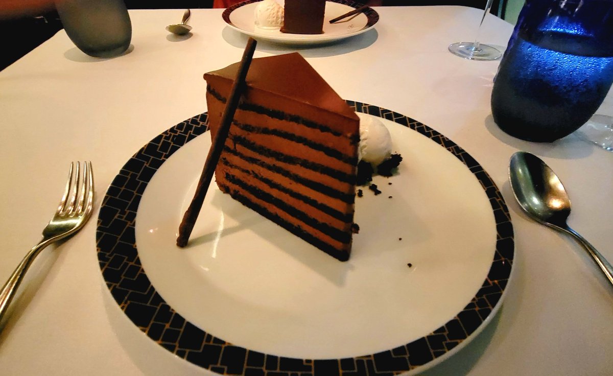 Thogar's tweet photo. @CruiseNorwegian I will come back to these 4 words every time:
Seven Layer Chocolate Cake 🍰
#Cagneys #CruiseNorwegian #EatWhatYouWantDay https://t.co/LO4pZnPsPP